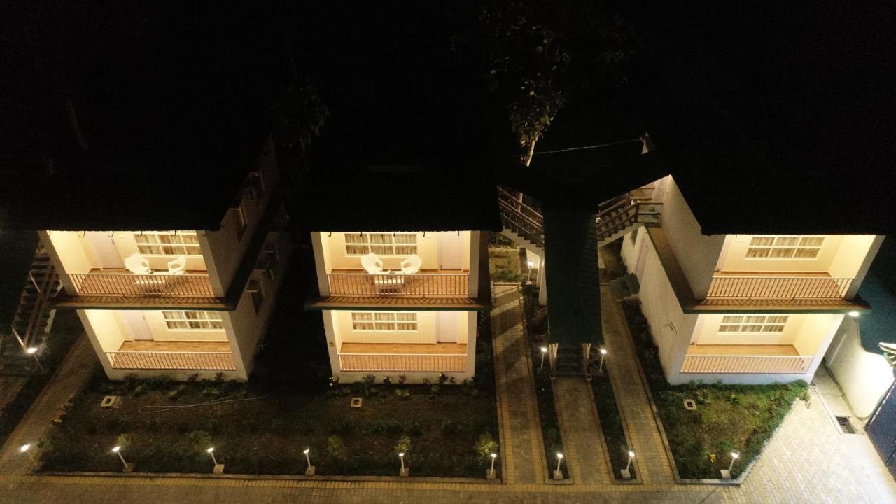 Jaldapara Forest Tourist Lodge Jftl Madari Hat Exterior foto
